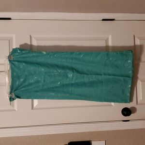 Leaf pattern infinity scarf